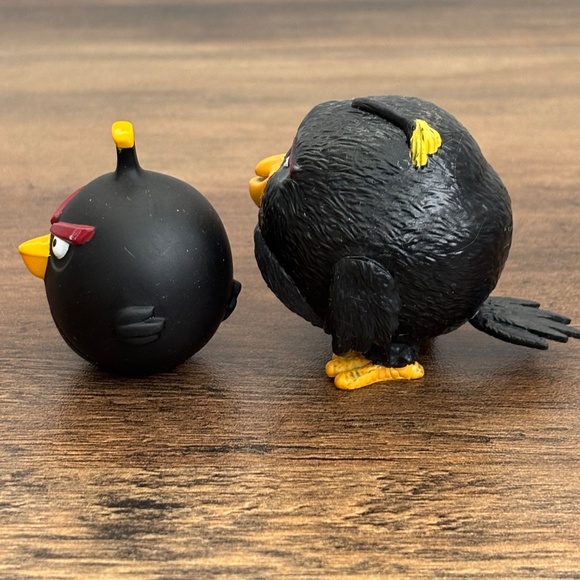 2 Angry Birds 2016 BOMB Black Bird Rovio Toy Figures Figurine App Video Game - Picture 5 of 10